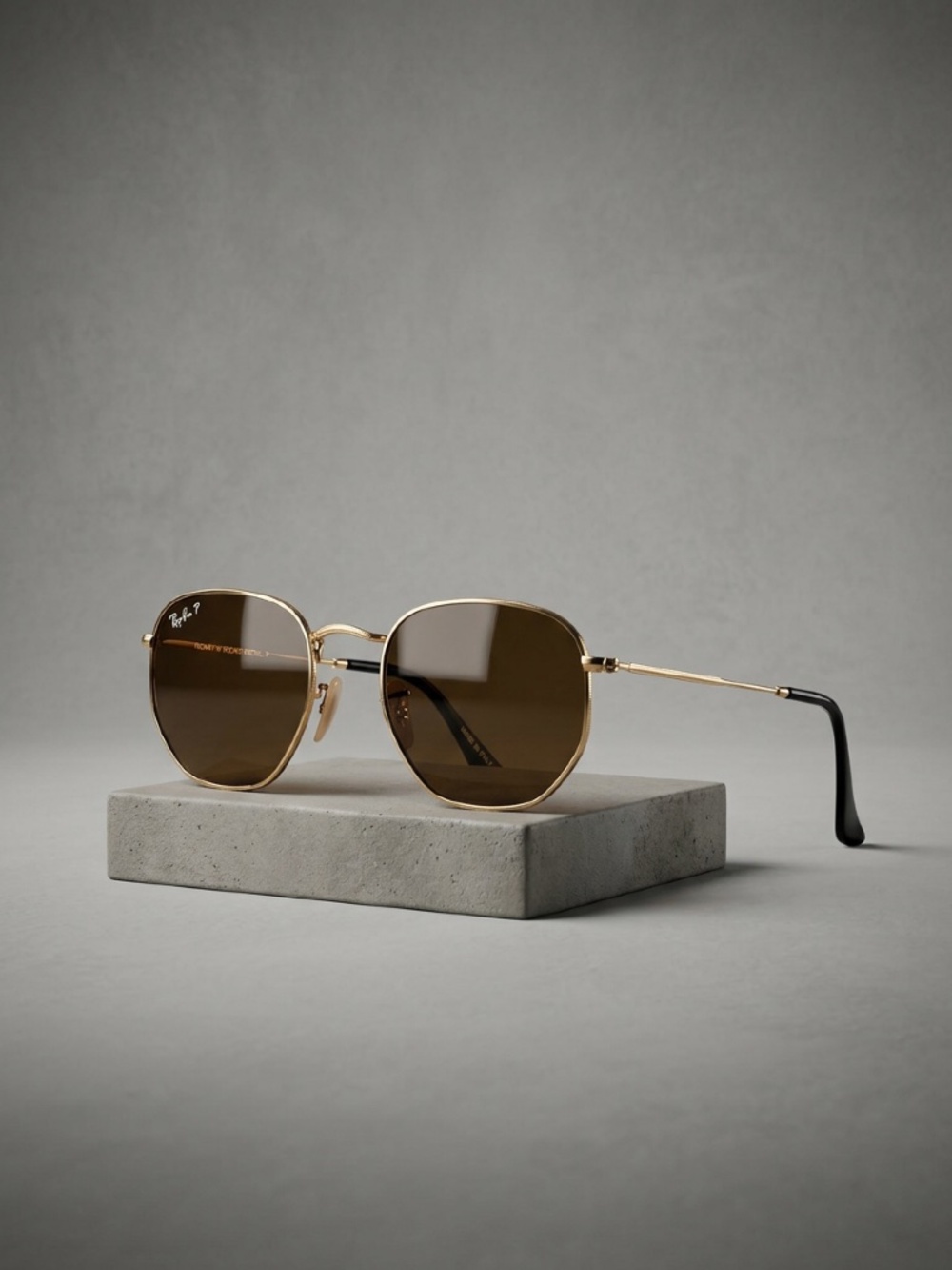 RAY BAN Sunglasses, Gold HEXAGONAL FLAT LENSES